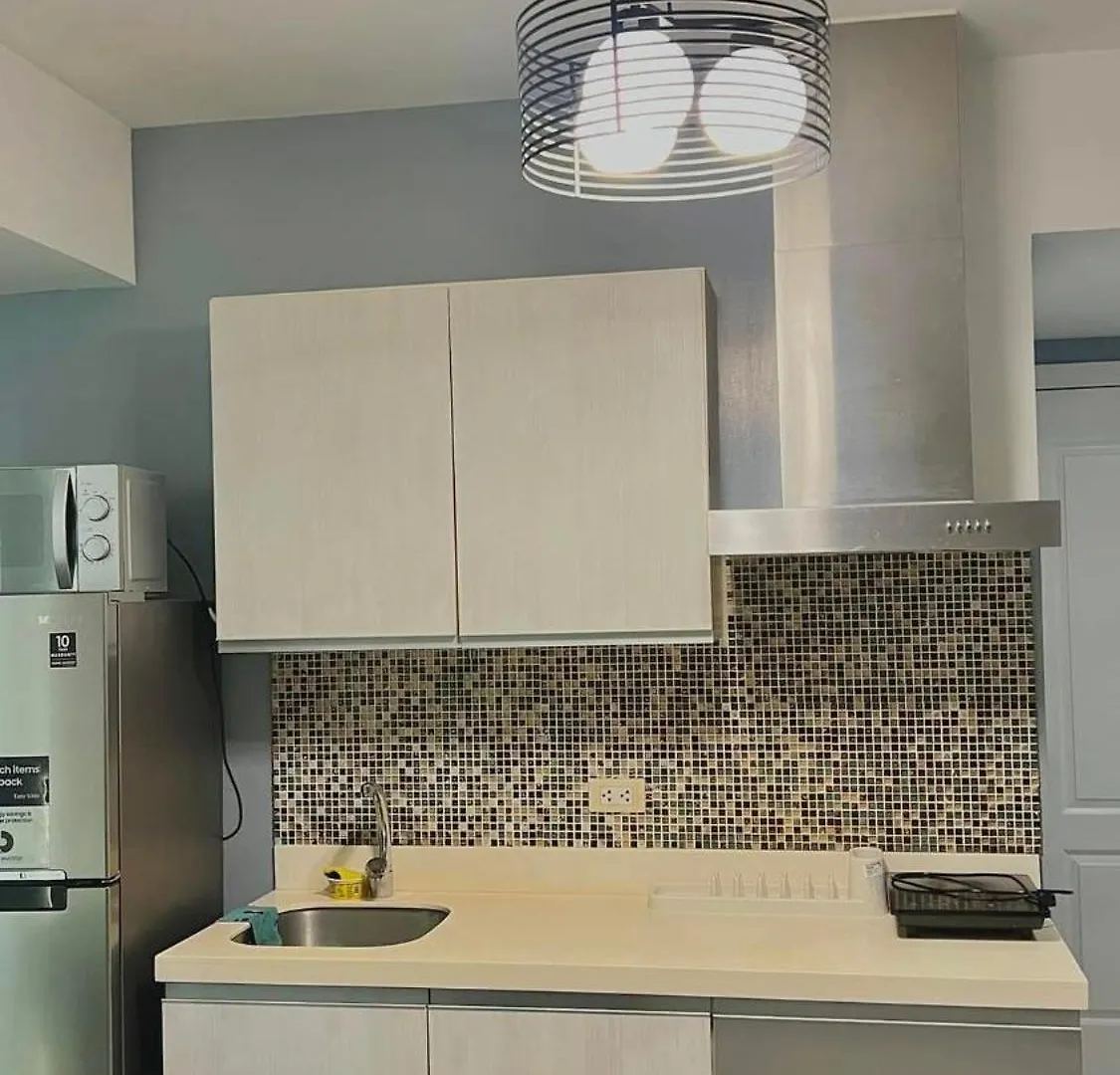 Yana'S Place - Azure Residences Paranaque City Hotel