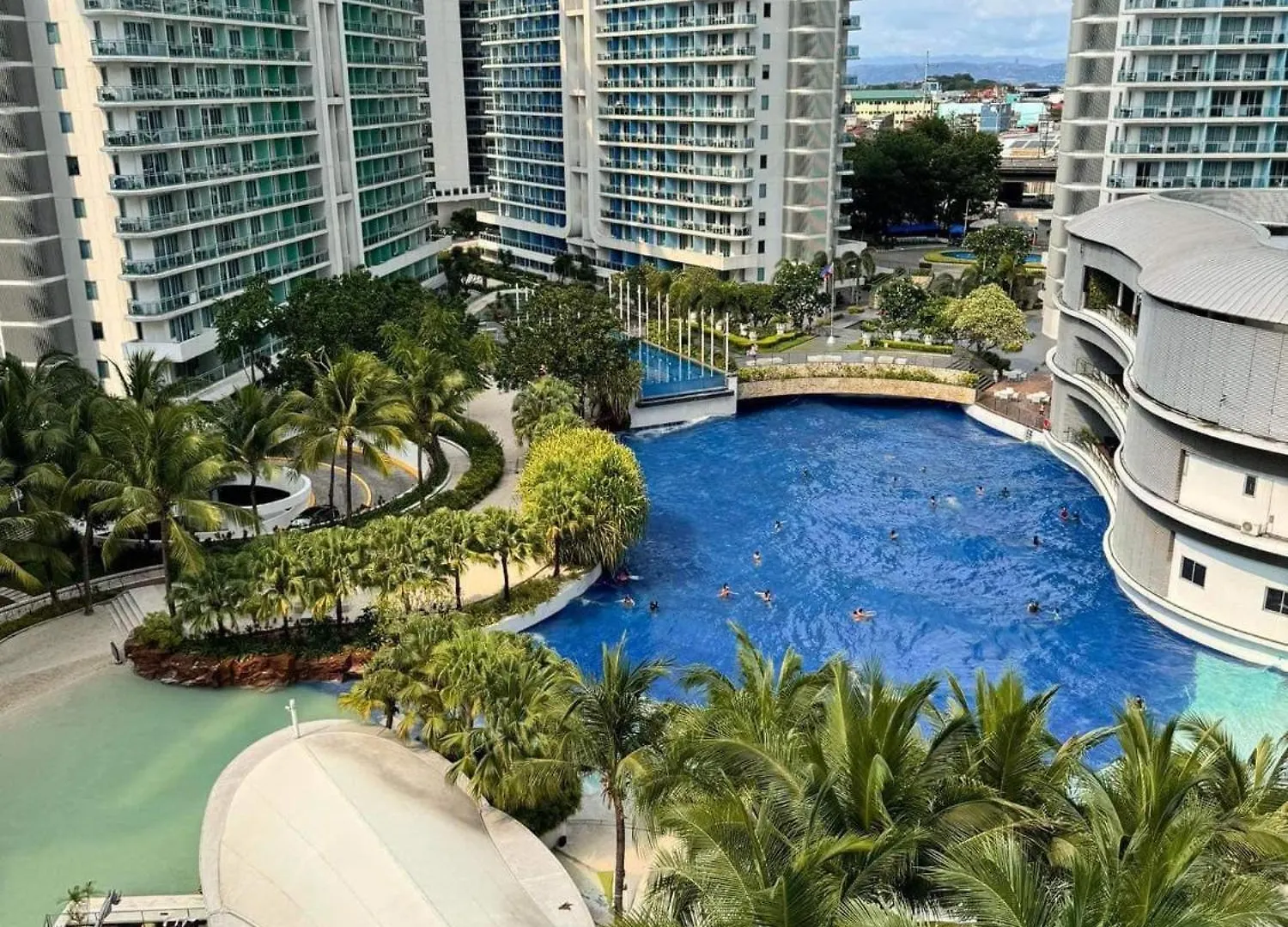 Hotel Yana'S Place - Azure Residences Paranaque City