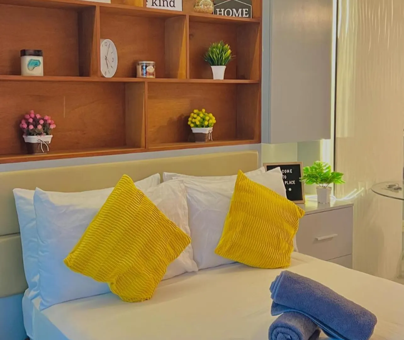 Hotel Yana'S Place - Azure Residences Paranaque City Philippines