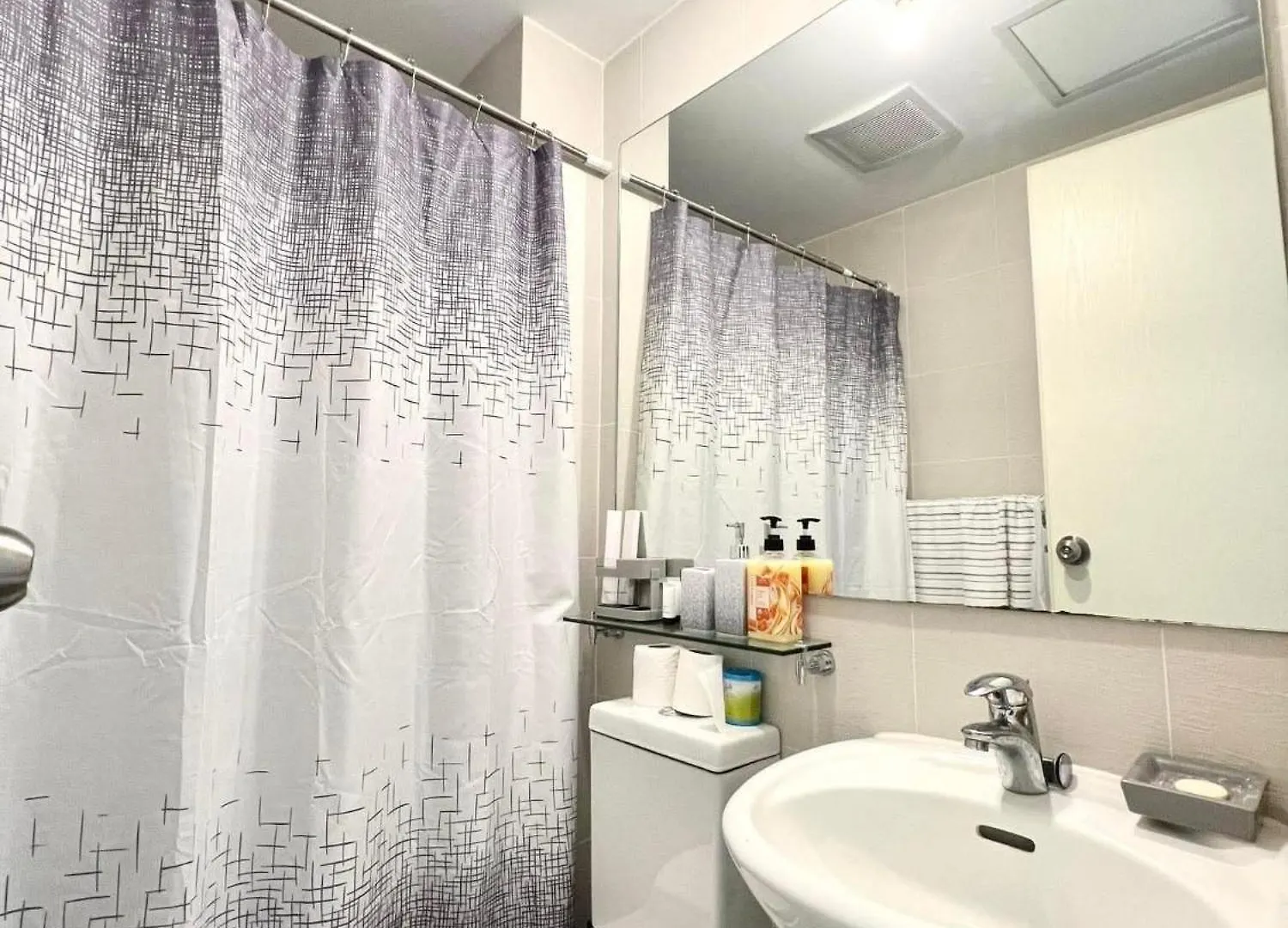 Yana'S Place - Azure Residences Paranaque City 0*,  Philippines