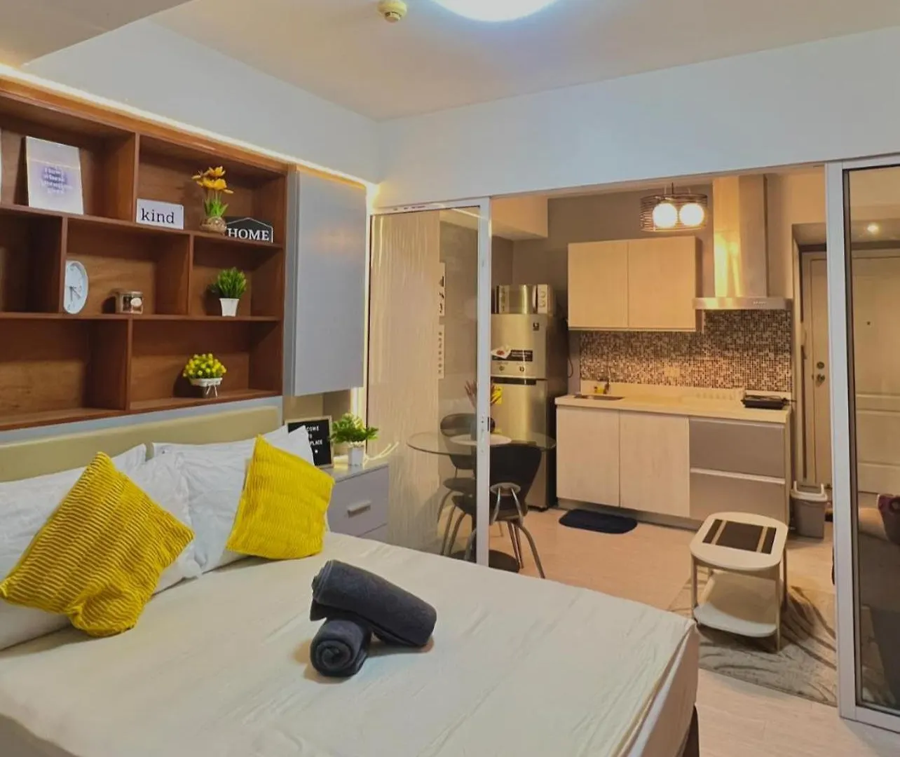 Yana'S Place - Azure Residences Paranaque City Hotel